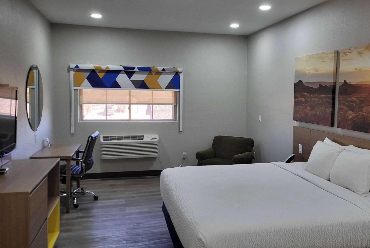 Days Inn By Wyndham Childress Buitenkant foto